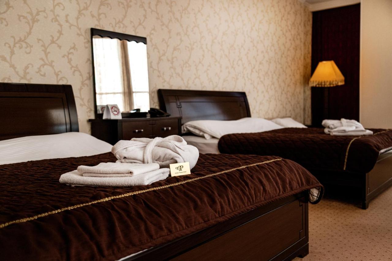 Golden Palace Aktau  Ngoại thất bức ảnh