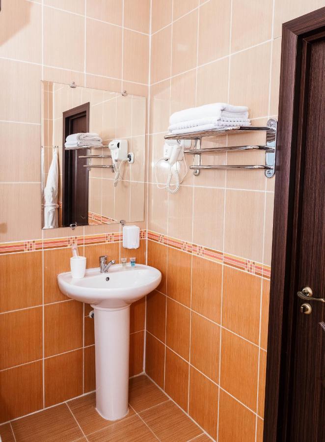 Golden Palace Aktau  Ngoại thất bức ảnh
