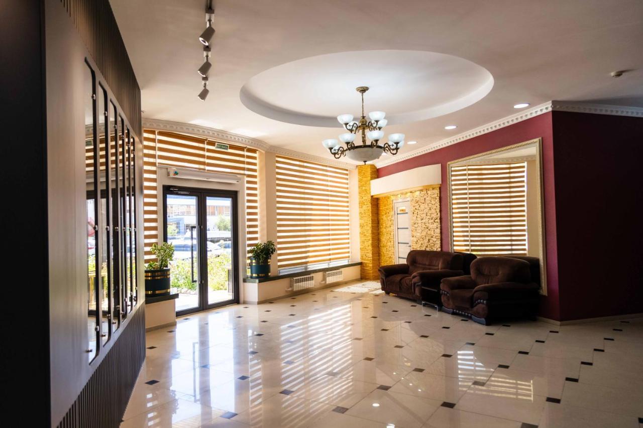 Golden Palace Aktau  Ngoại thất bức ảnh