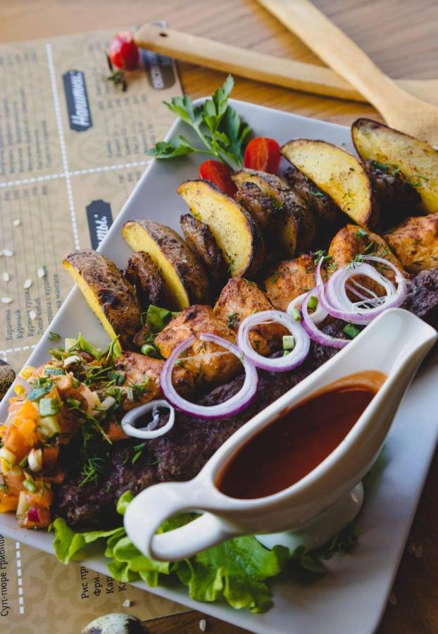 Golden Palace Aktau  Ngoại thất bức ảnh